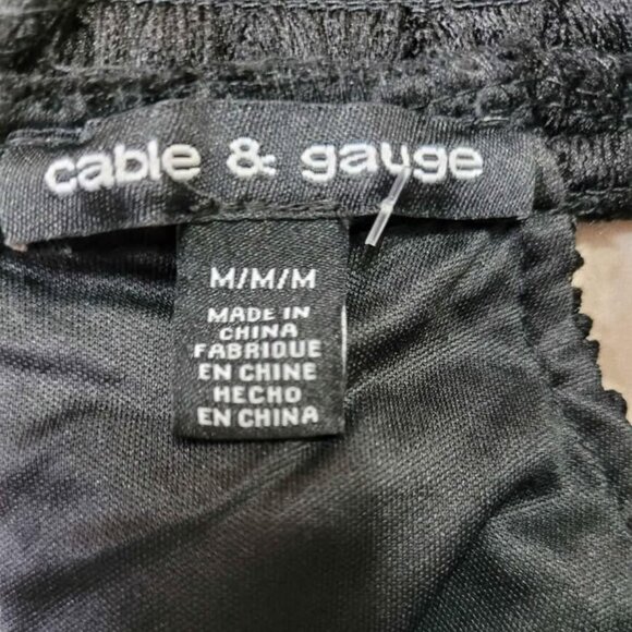 Cable & Gauge Textured Halter Neck Top - Picture 3 of 3